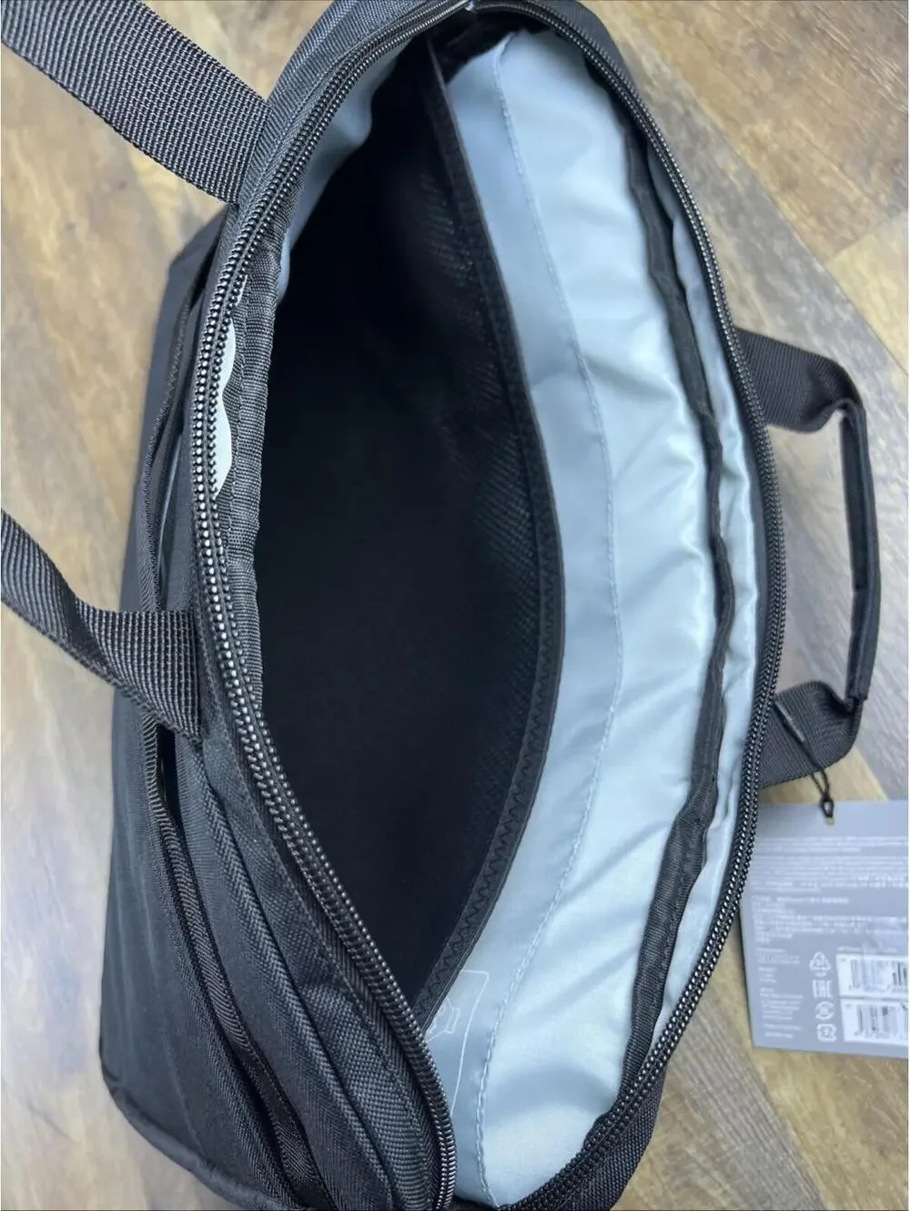 NWT HP 17.3 Laptop Messenger Bag Renew Business Travel Bag Black New Handles